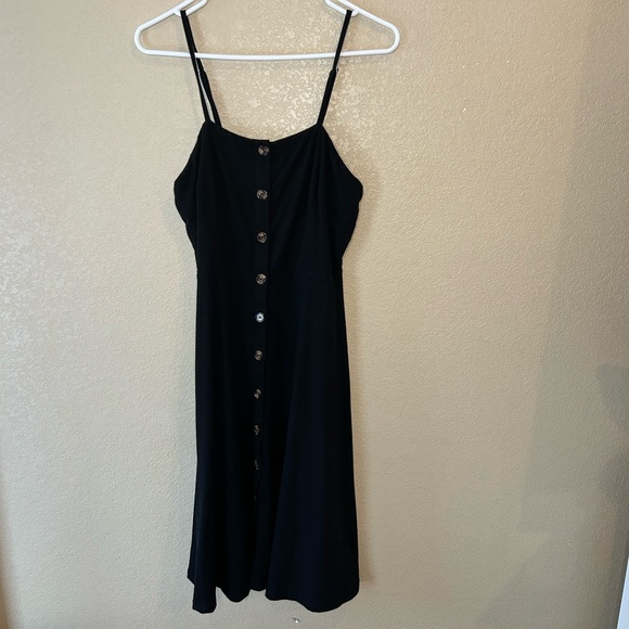 Summer Black Button-Down Midi Dress - Picture 2 of 6